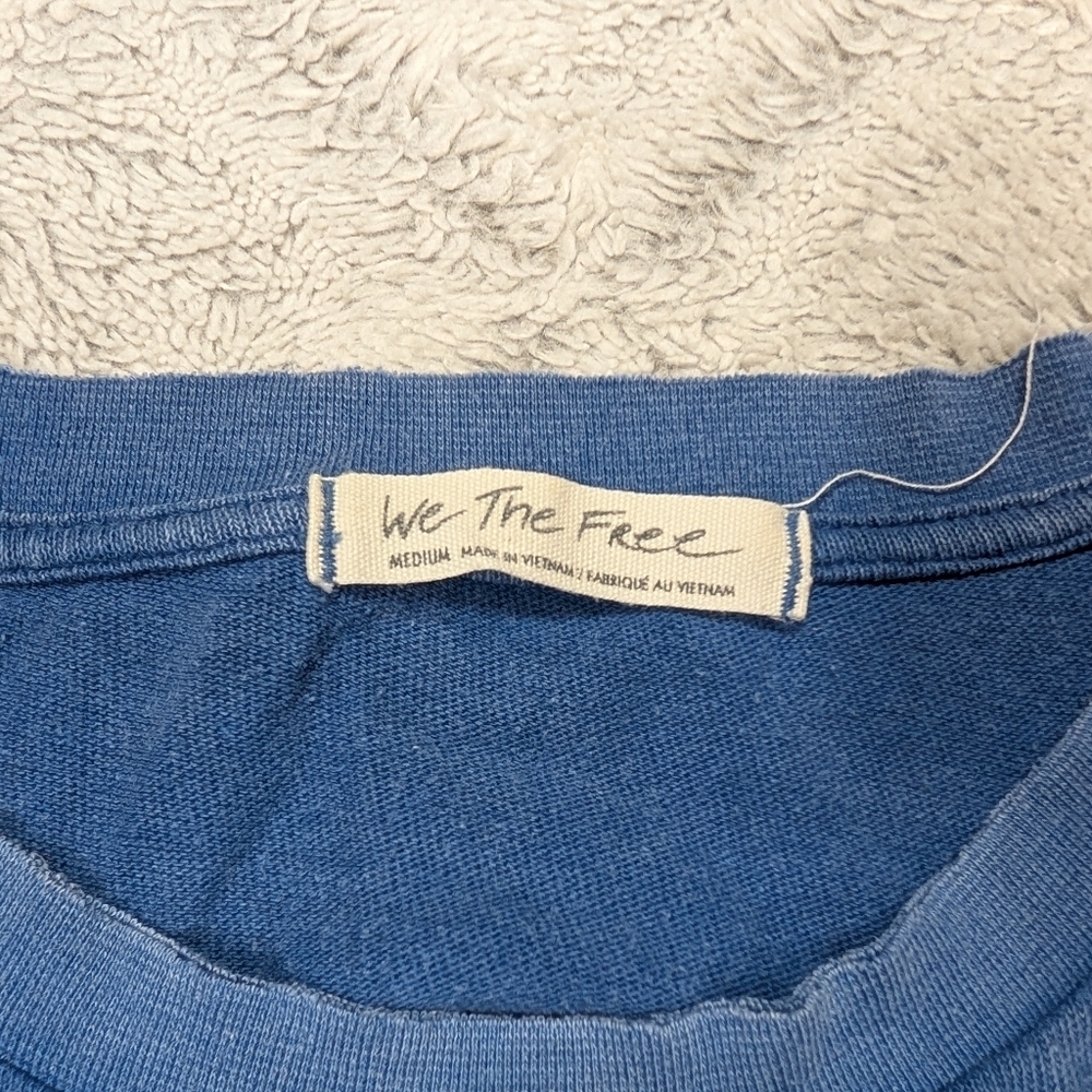 Free People Shirt Womens M Blue Belle Rubi Tee Oversized Distressed Boho Cozy - Picture 4 of 9